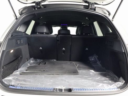 Certified 2026 Mercedes-Benz GLC 300 image 7