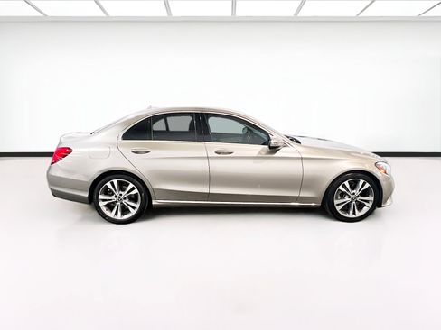 Used 2019 Mercedes-Benz C 300 Sedan image 24