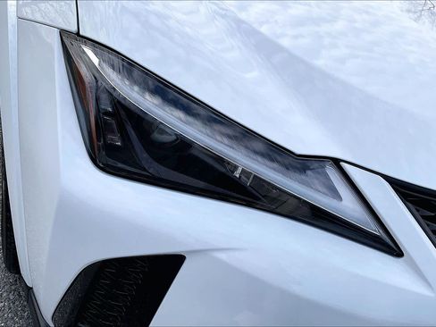 Used 2024 Lexus UX 250h F Sport image 29