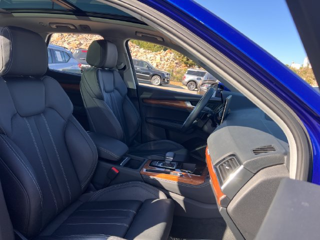 Used 2023 Audi Q5 e Prestige AWD/4WD image 32