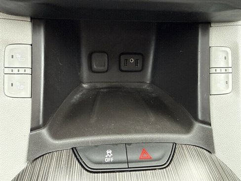 Used 2017 GMC Acadia SLT image 27