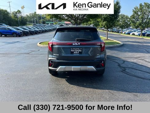 Certified 2024 Kia Seltos EX AWD/4WD image 7