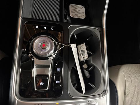 New 2026 Kia Carnival EX FWD image 21