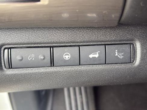 Used 2023 Nissan Pathfinder Platinum w/ Cargo Package AWD/4WD image 15