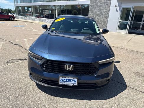Used 2025 Honda Accord SE image 6