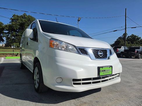 Used 2017 Nissan NV200 SV w/ Technology Package FWD image 4