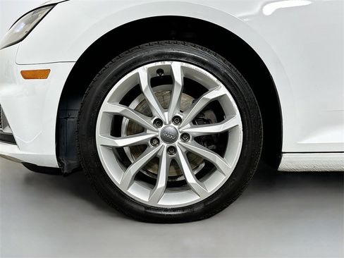 Used 2019 Audi A4 2.0T Premium w/ Convenience Package image 38