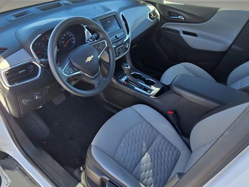 Used 2020 Chevrolet Equinox LS image 25