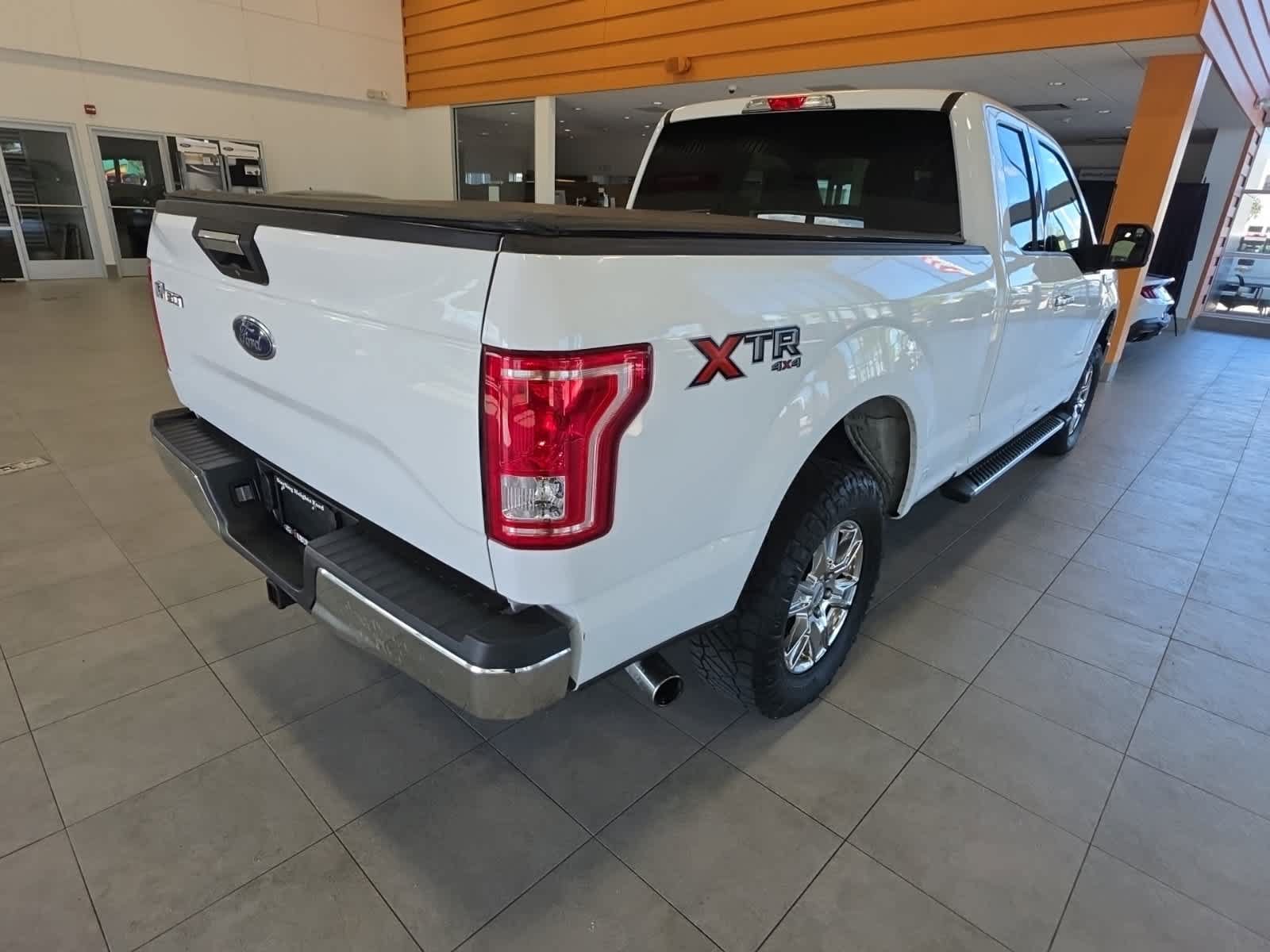 Used 2015 Ford F150 XLT w/ Equipment Group 301A Mid AWD/4WD image 10