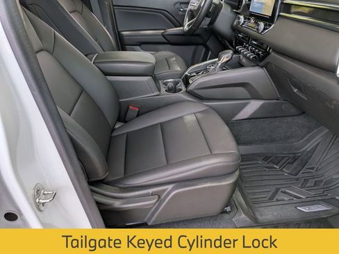 Used 2024 GMC Canyon Elevation w/ Elevation Premium Package AWD/4WD image 29