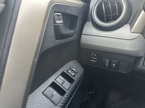 Used 2013 Toyota RAV4 LE image 25