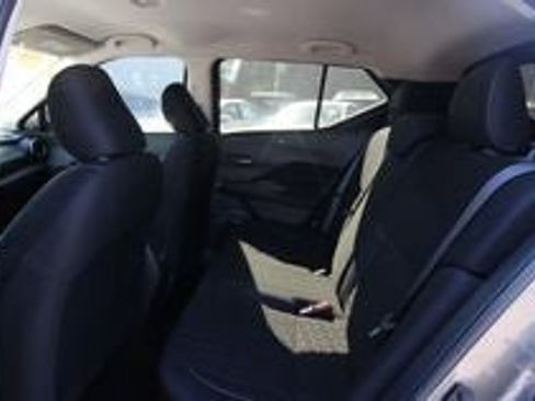 Used 2022 Nissan Kicks SV image 27