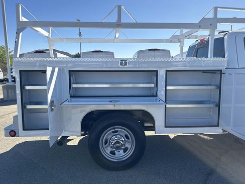New 2026 Ford F350 XL w/ XL Chrome Package image 27