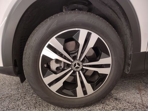 Certified 2026 Mercedes-Benz GLB 250 4MATIC image 12