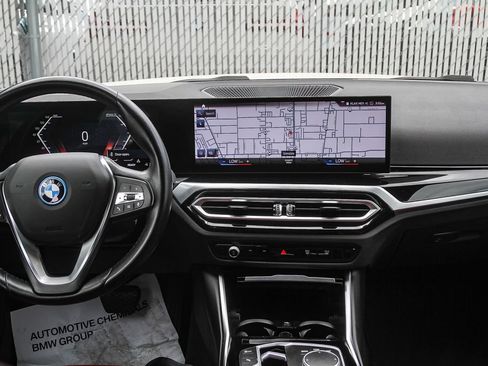 Certified 2023 BMW i4 eDrive40 RWD image 9