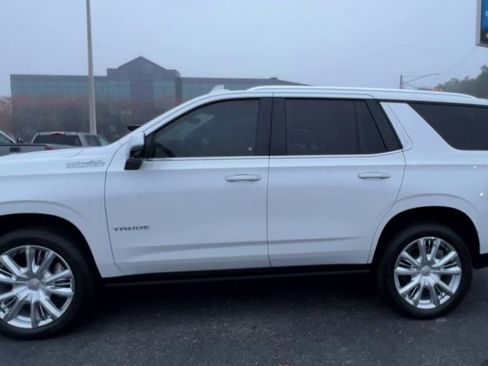 Used 2021 Chevrolet Tahoe High Country w/ Premium Package AWD/4WD image 5