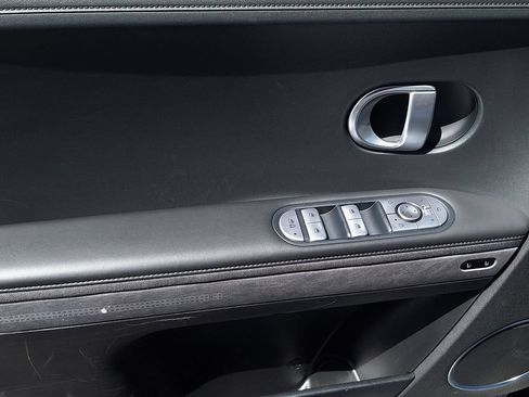 Certified 2024 Hyundai Ioniq 5 Limited AWD/4WD image 9