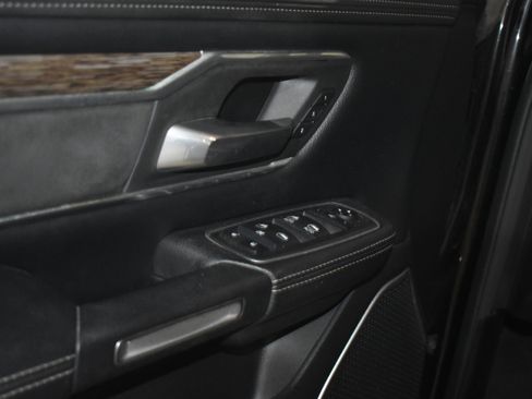 Used 2020 RAM 1500 Laramie image 22