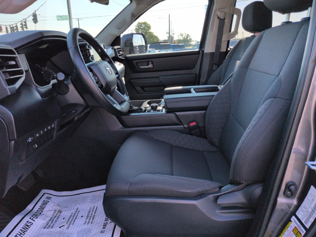 Used 2024 Toyota Tundra SR5 w/ SR5 Convenience Package AWD/4WD image 9