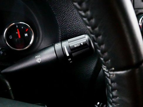 Used 2018 Jeep Wrangler Rubicon w/ Power Convenience Group image 35