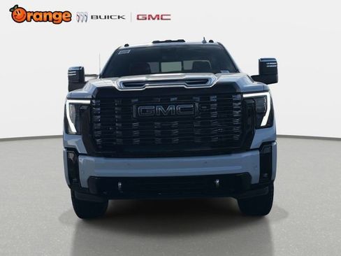 New 2026 GMC Sierra 2500 Denali Ultimate AWD/4WD image 8