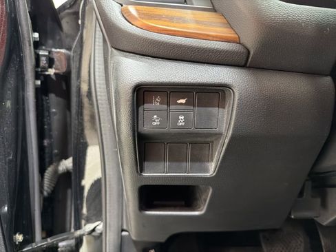 Used 2017 Honda CR-V EX-L image 13