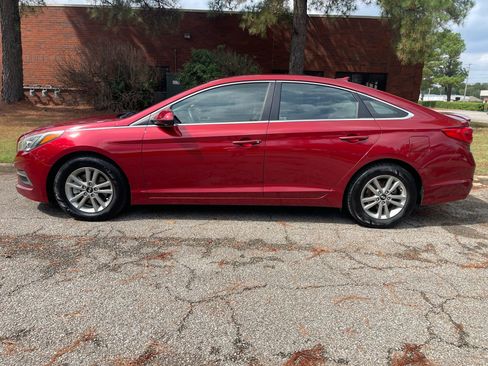 Used 2015 Hyundai Sonata SE w/ Option Group 09 image 2