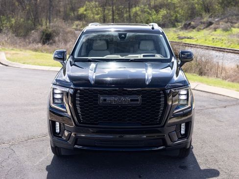 Used 2021 GMC Yukon Denali w/ Denali Ultimate Package image 13