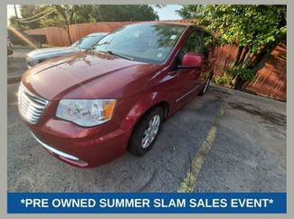 Used 2016 Chrysler Town & Country Touring FWD video 1