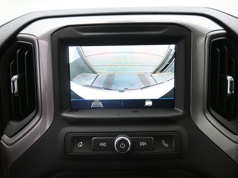 Used 2022 GMC Sierra 2500 Pro w/ Convenience Package image 4