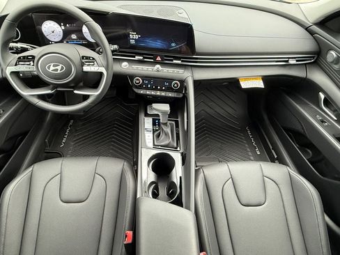 New 2026 Hyundai Elantra Limited FWD image 14