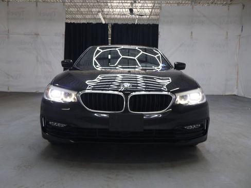 Used 2018 BMW 540i RWD image 2