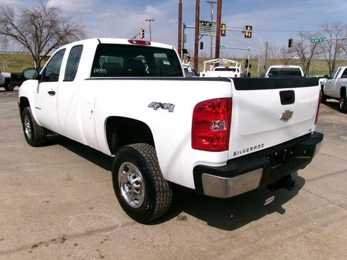 Used 2012 Chevrolet Silverado 2500 W/T image 2
