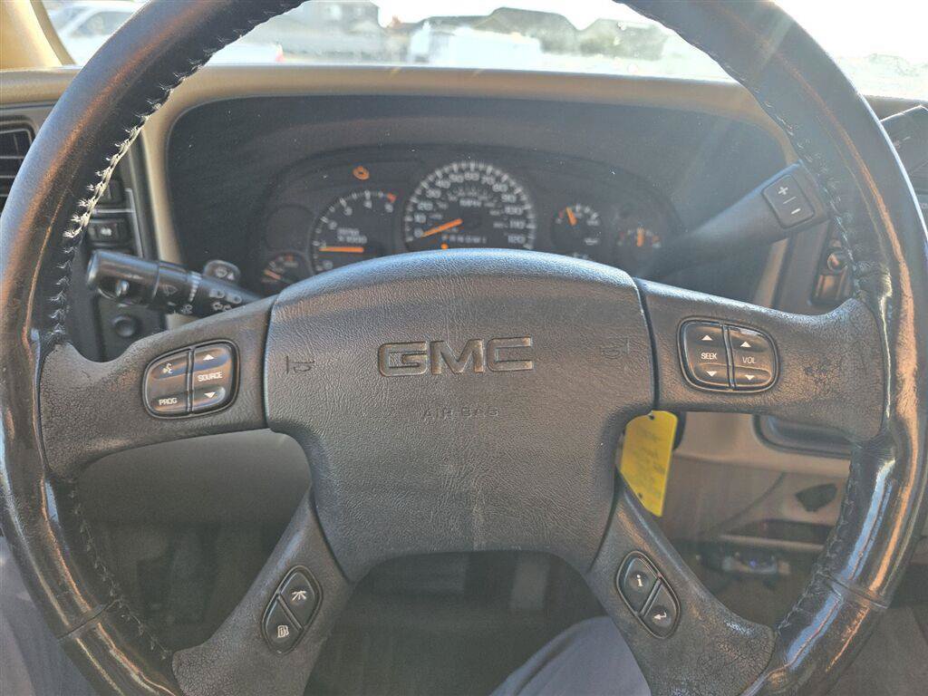 Used 2006 GMC Sierra 2500 SLE w/ Heavy-Duty Power Package AWD/4WD image 13