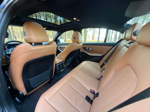 Certified 2023 BMW 330i Sedan w/ Premium Package image 15