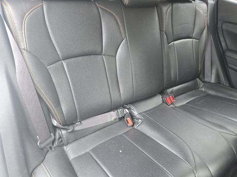 Used 2018 Subaru Crosstrek 2.0i Premium AWD/4WD image 19
