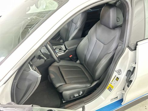 Used 2023 BMW i4 eDrive40 image 13