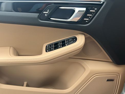 New 2026 Porsche Macan AWD/4WD image 23