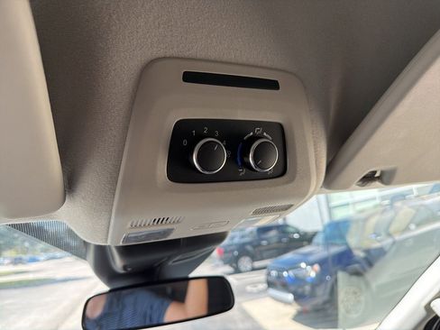 Certified 2022 Ford Transit 350 XLT image 16