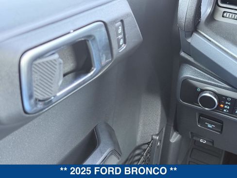 New 2025 Ford Bronco Badlands AWD/4WD image 24