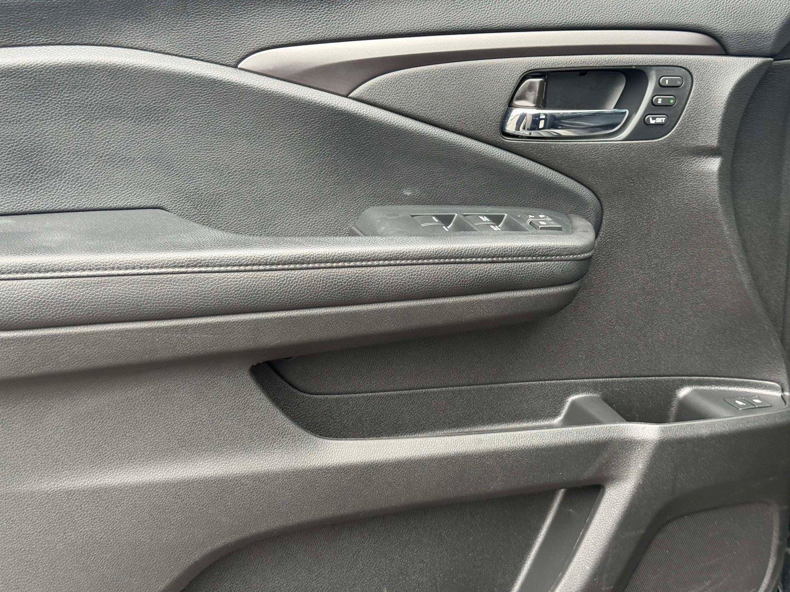 Certified 2022 Honda Pilot Special Edition image 18