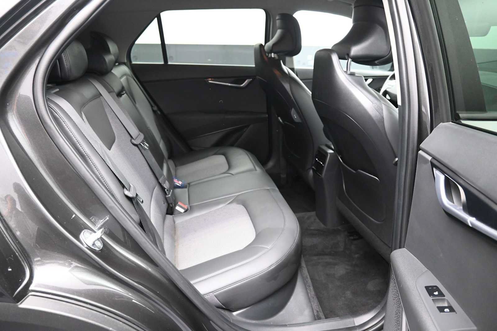 Certified 2025 Kia Niro EX w/ EX Cold Weather Package FWD image 22