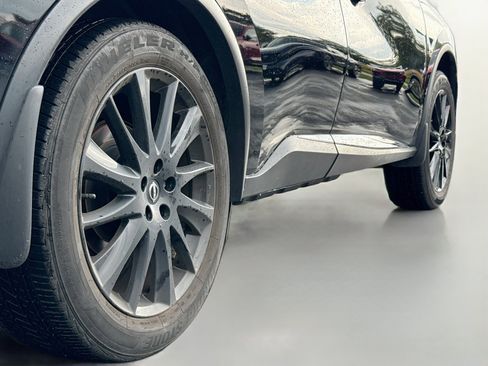 Used 2024 Nissan Murano SV w/ SV Midnight Edition Package AWD/4WD image 9