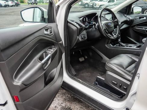 Used 2017 Ford Escape Titanium FWD image 27