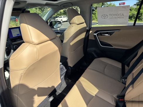 New 2025 Toyota RAV4 Limited w/ Advanced Technology Package AWD/4WD image 26