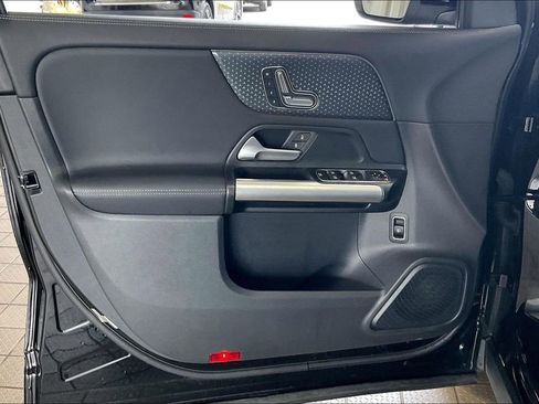 Used 2025 Mercedes-Benz GLA 250 image 2