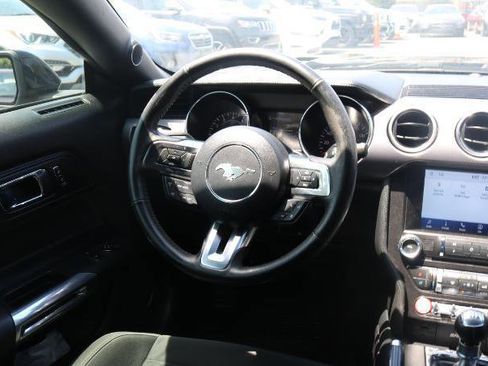 Used 2017 Ford Mustang GT RWD image 23