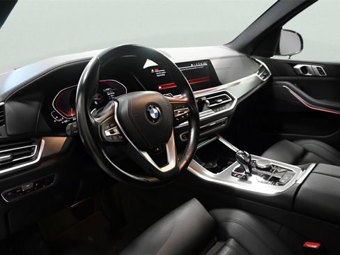 Used 2019 BMW X5 xDrive40i w/ Premium Package 2 AWD/4WD image 10