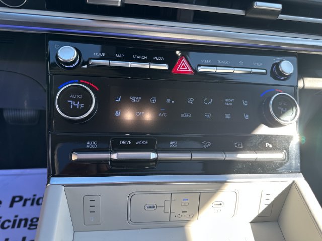 Certified 2026 Hyundai Santa Fe Calligraphy AWD/4WD image 17