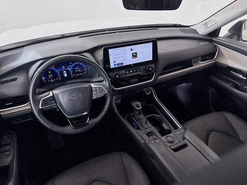 Used 2024 Toyota Grand Highlander Limited image 22